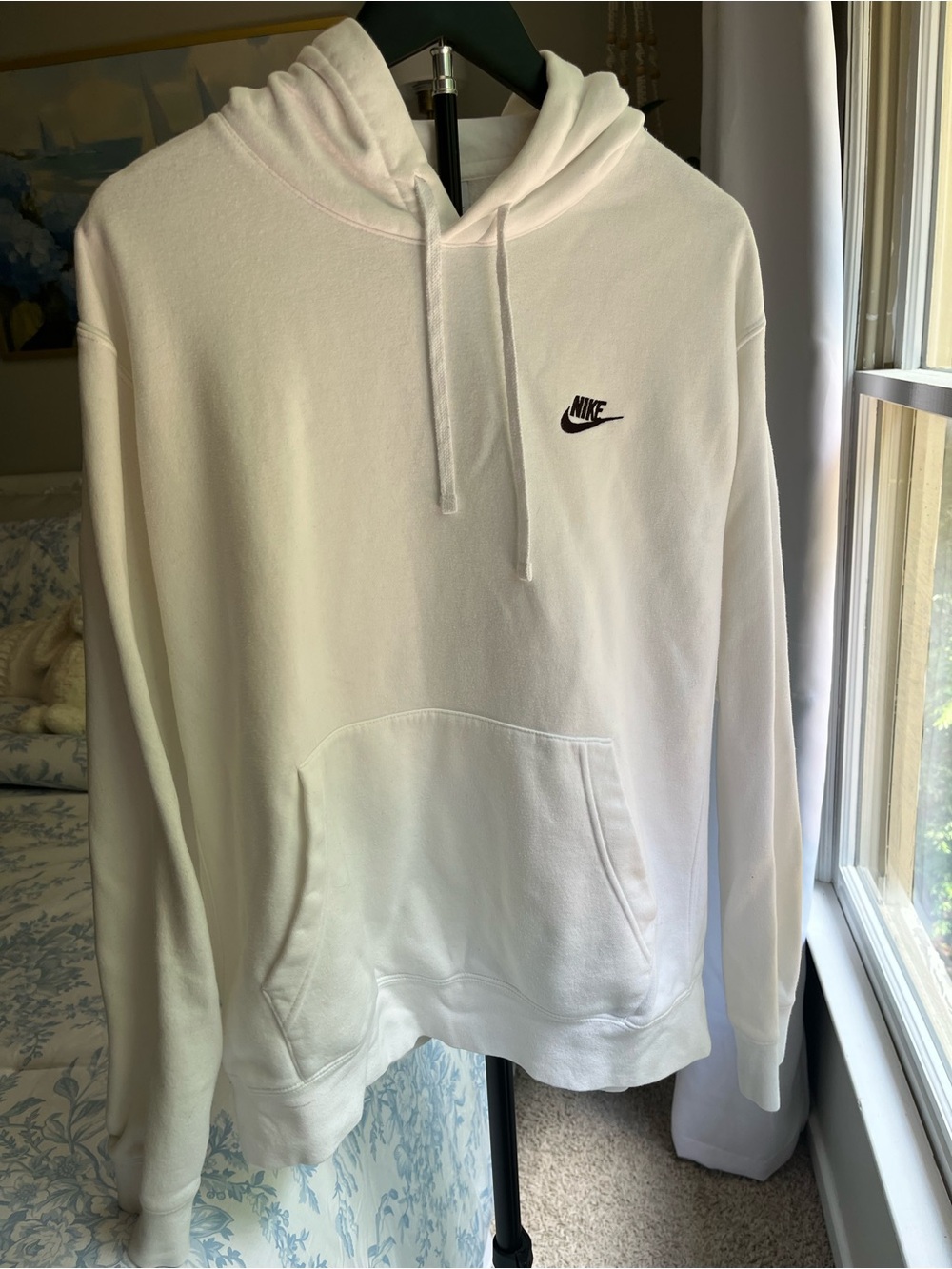 Nike White Pullover Hoodie with Black Swoosh